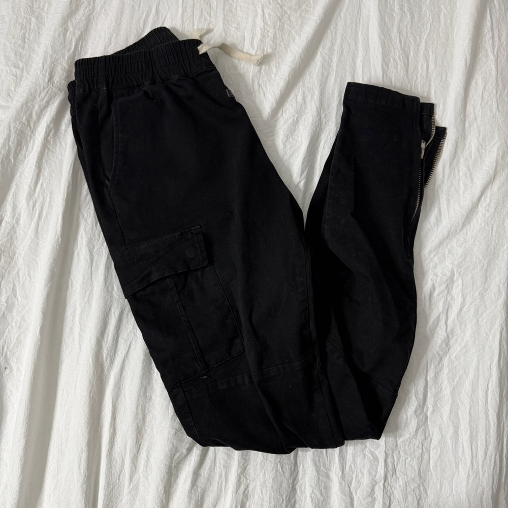 Black tailor cargos